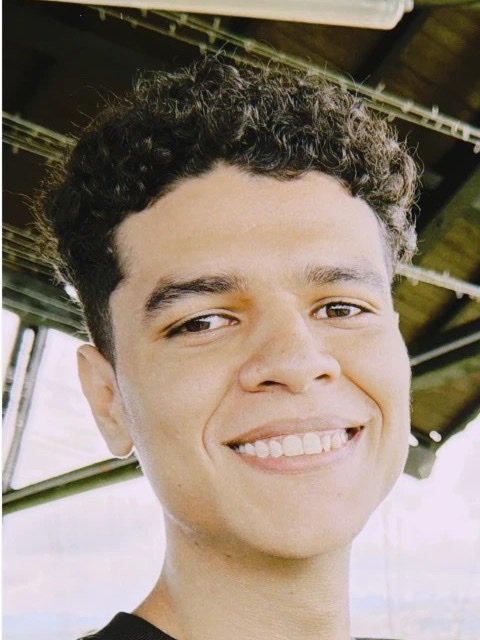 Foto de Juan Esteban García sonriendo